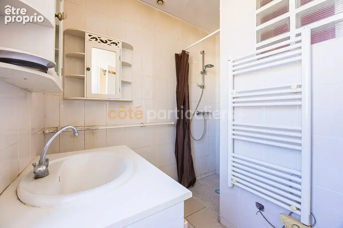 Corcoué-sur-logne -- maison 140 m2 possible -- beaucoup de potentiel -- calme -- grand terrain - photo 9