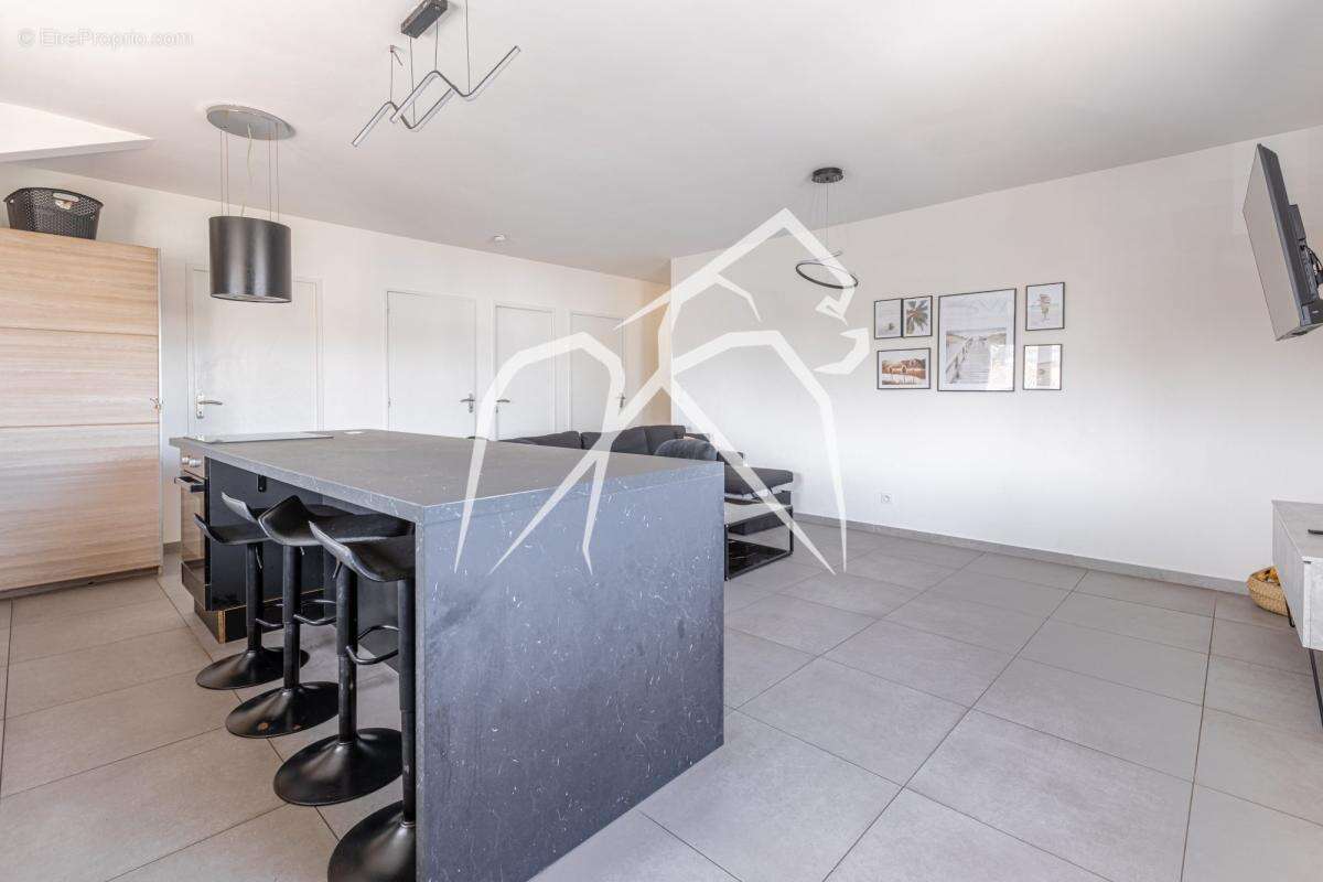 Appartement à LAVERUNE
