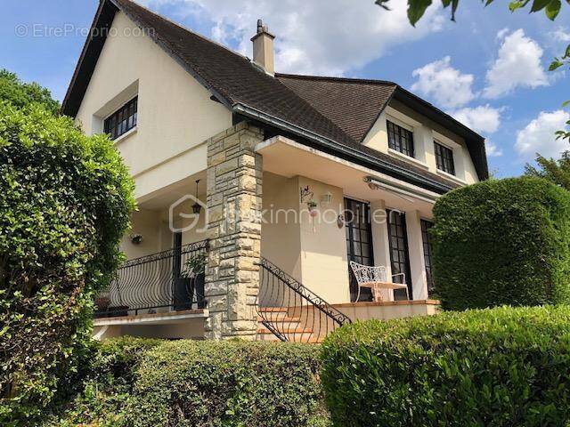 Maison à PETIT-COURONNE