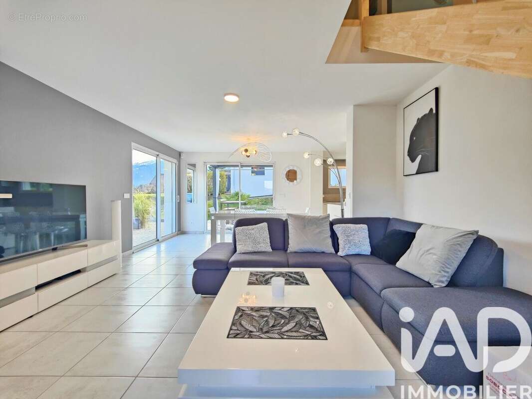 Photo 4 - Maison à LATHUILE