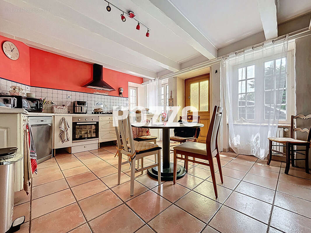 Maison à SAINT-SAUVEUR-LA-POMMERAYE