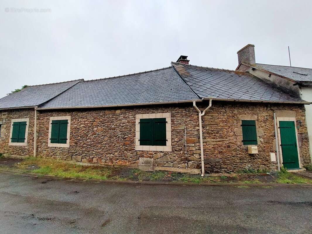 Maison à SAINT-AUBIN-DU-DESERT