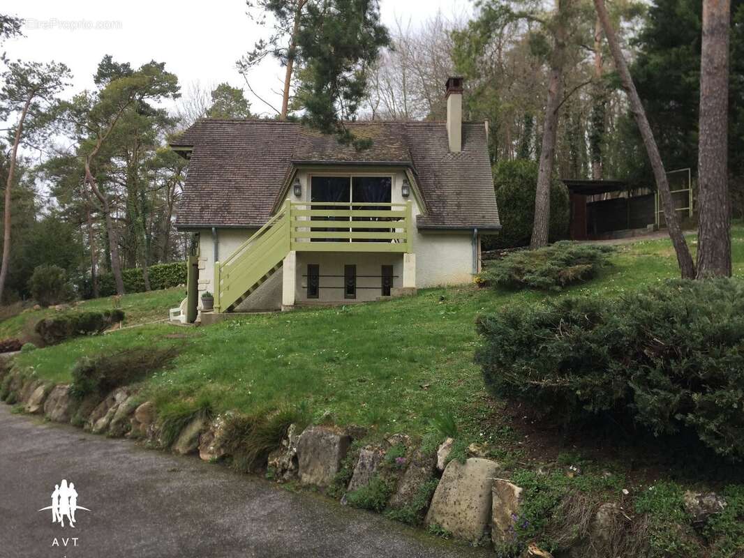 Terrain à CHAUFOUR-LES-BONNIERES