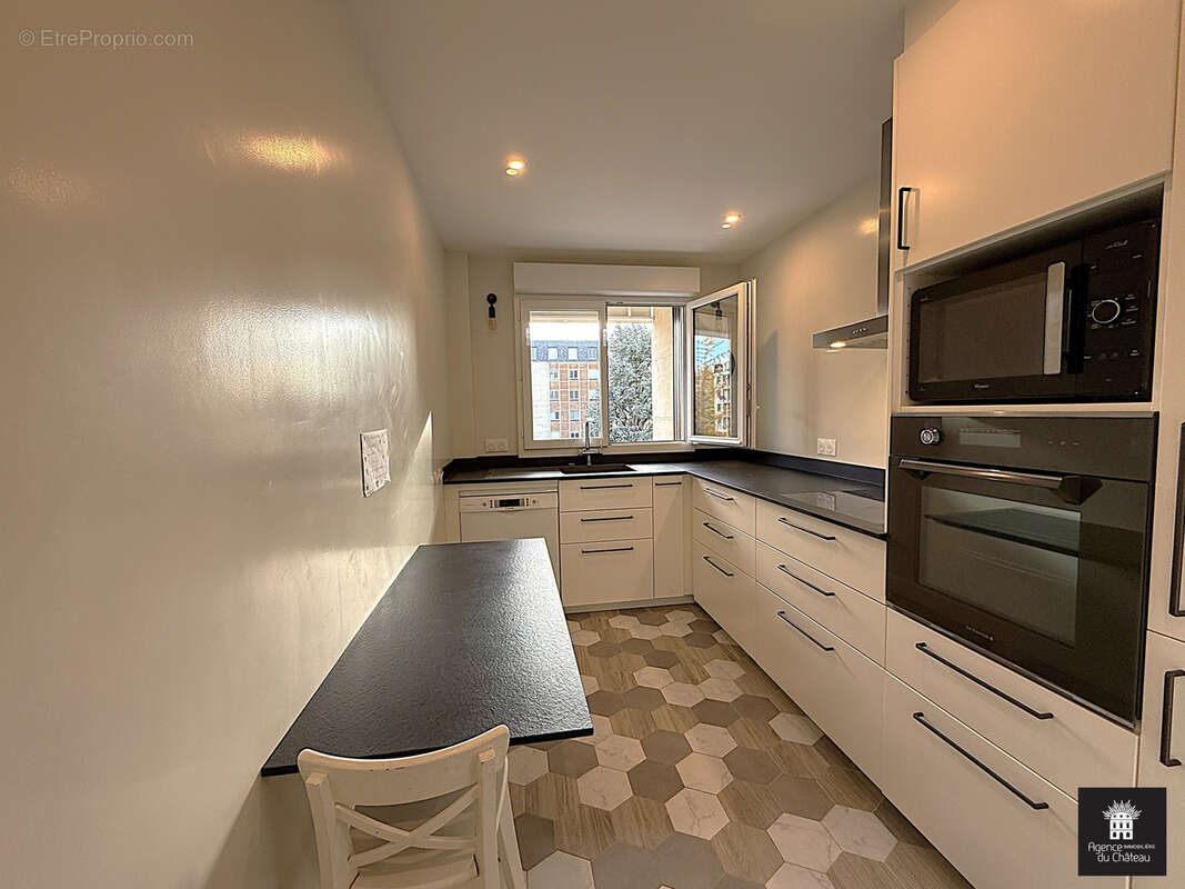 Appartement à VERSAILLES