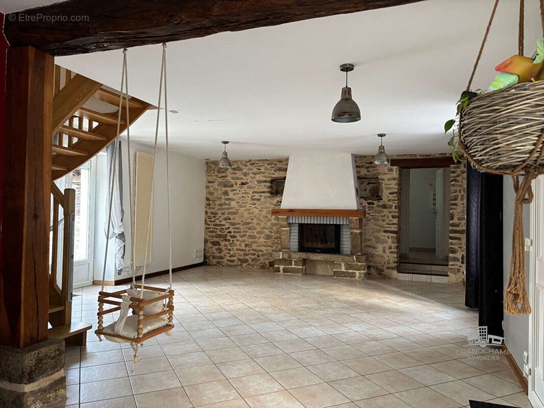 Maison à TREILLIERES
