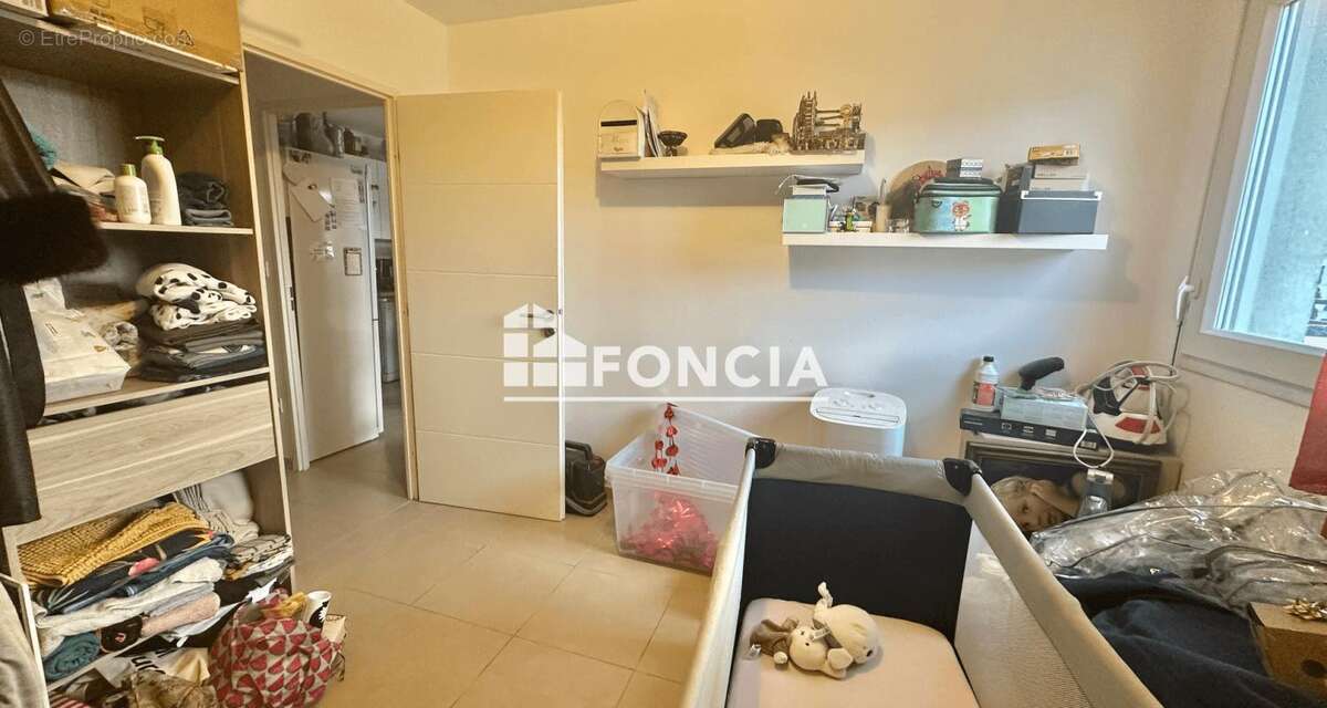 A VENDRE - CHARTREUX - Appartement récent T3 avec terrasse et box - photo 8