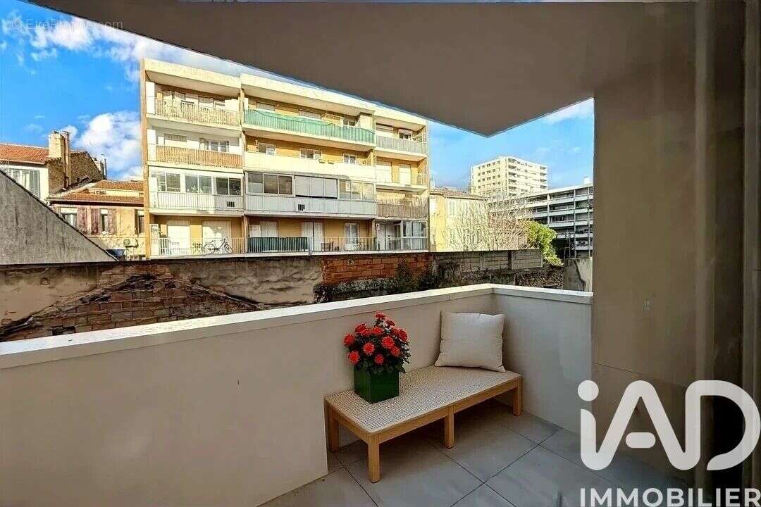 Photo 8 - Appartement à MARSEILLE-4E