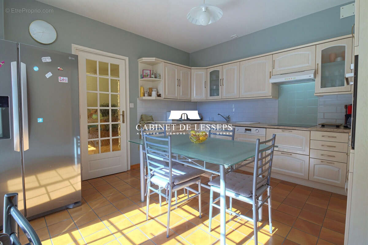 Maison à SAINT-MARTIN-DE-SEIGNANX