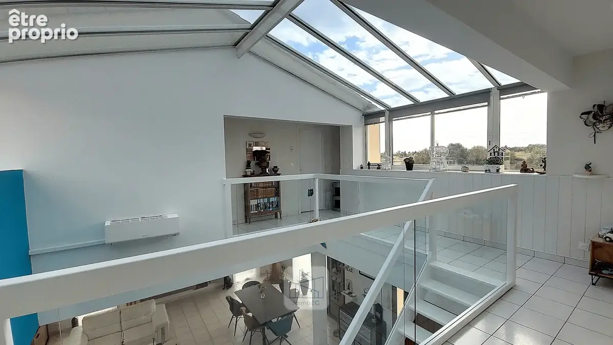 Vertou centre-ville - Superbe maison d'architecte cinq chambres et piscine - photo 12