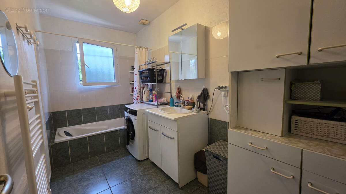 Maison à CHARVIEU-CHAVAGNEUX