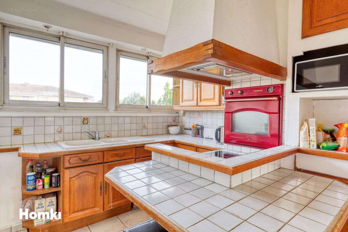 Appartement T4 de 80 m2 à Toulouse 31500, Rue d'Arles - photo 5