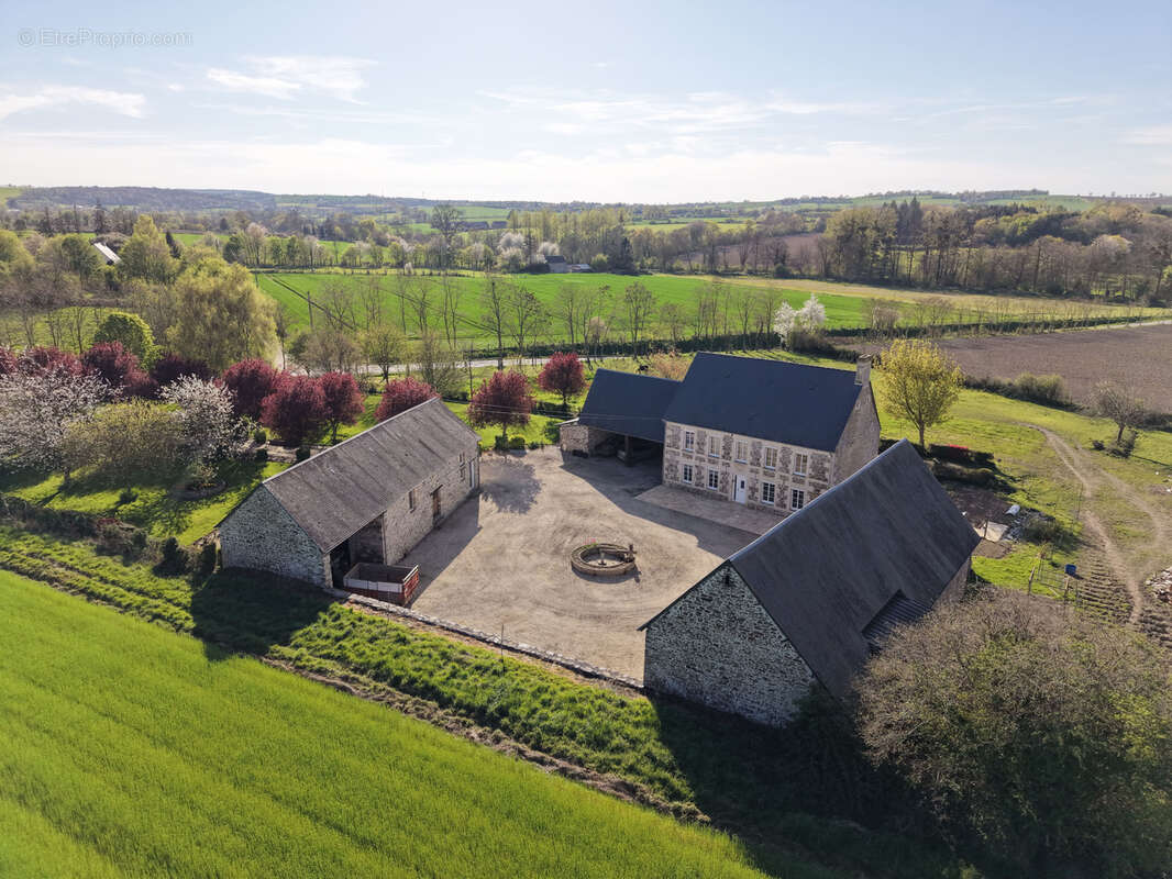Maison à VILLERS-BOCAGE