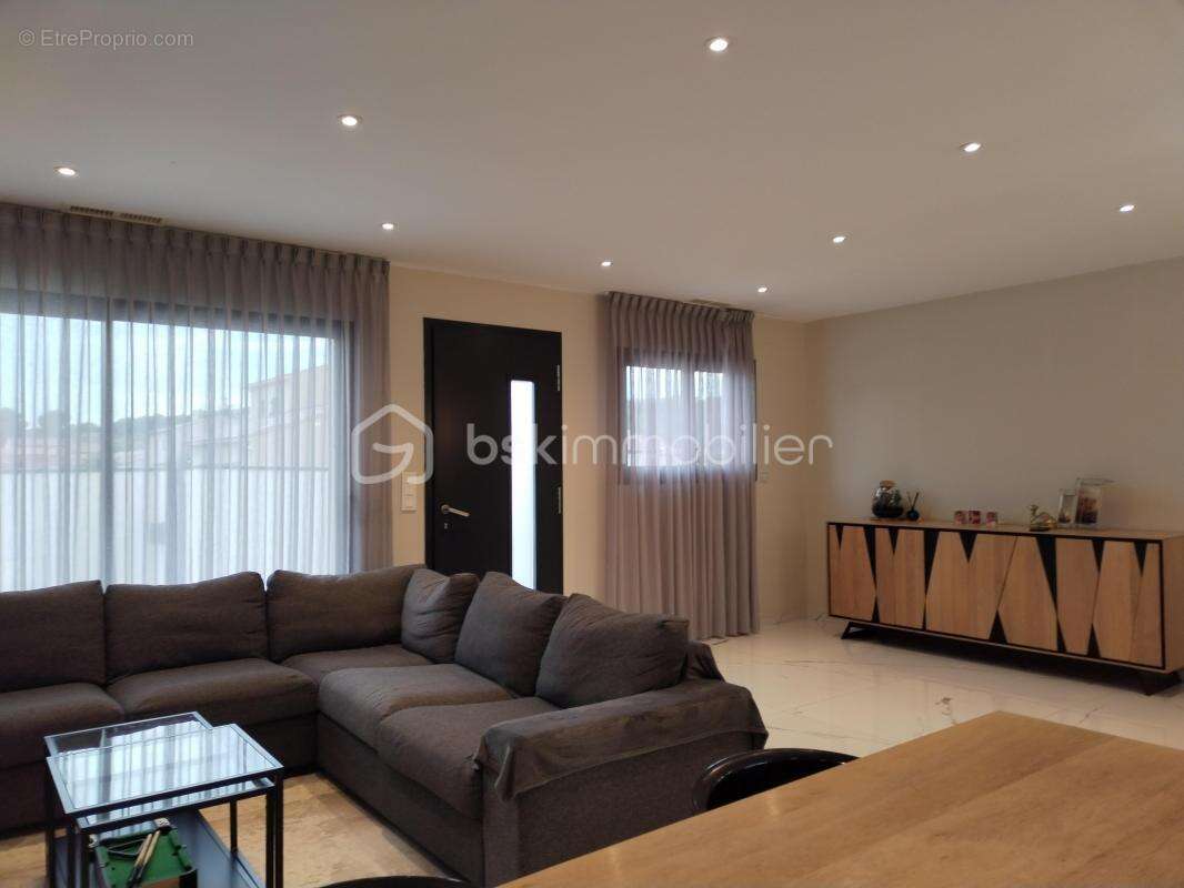 Maison à MALEMORT-DU-COMTAT