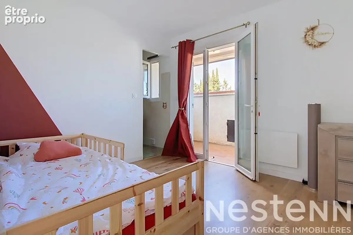 A VENDRE - Maison Vidauban 122 M² , 4 chambres, piscine, grand garage . - photo 11