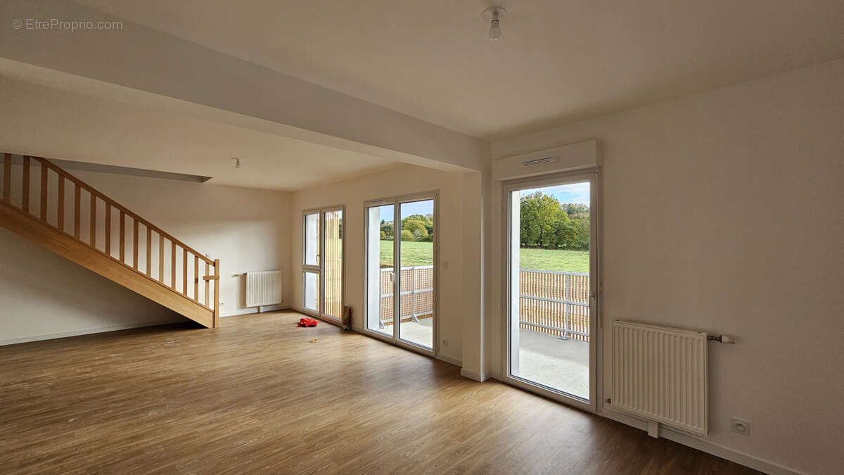 Appartement à ORGERES