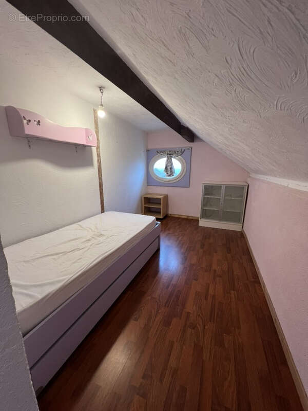 Maison à SAINT-SATUR