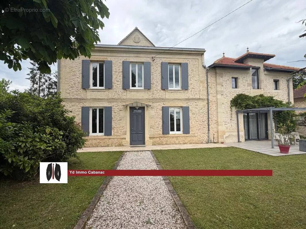 Maison à PUJOLS-SUR-CIRON