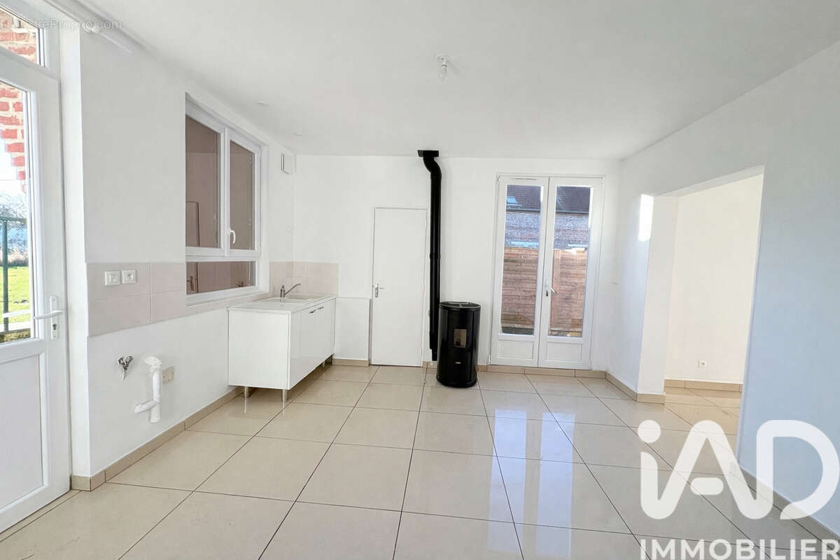Maison 43 m² à Le Frestoy-Vaux  - photo 2