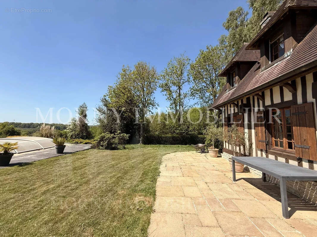 Maison à PONT-L&#039;EVEQUE