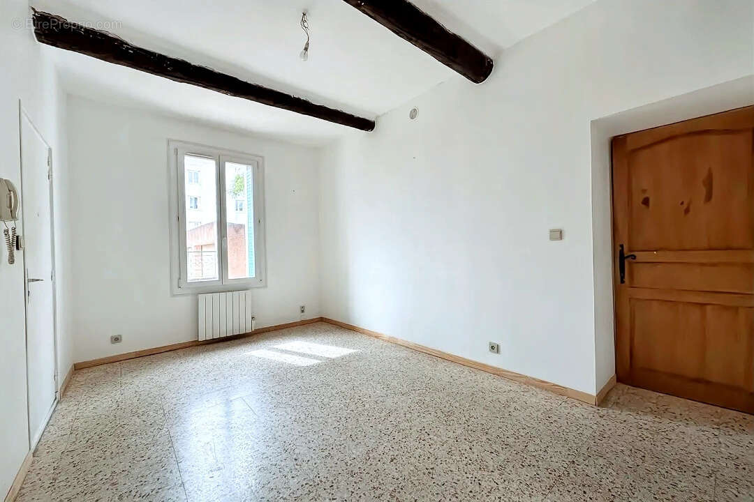 Appartement à SORGUES