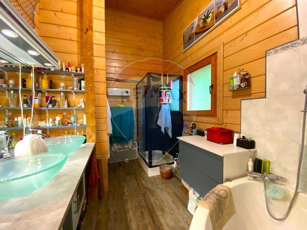 Maison à LA GRIPPERIE-SAINT-SYMPHORIEN