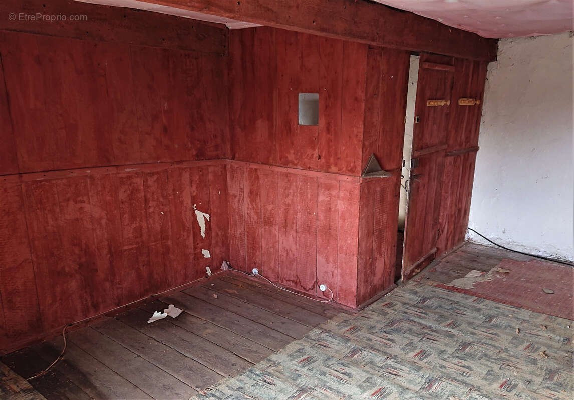 Maison à SAINT-NICOLAS-DU-PELEM