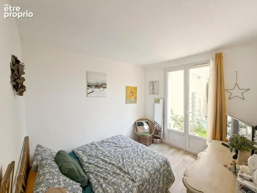 Appartement à vendre T2 situé en rez-de-jardin de 50 m² avec Jardin Privatif & Garage + climatisation - photo 13