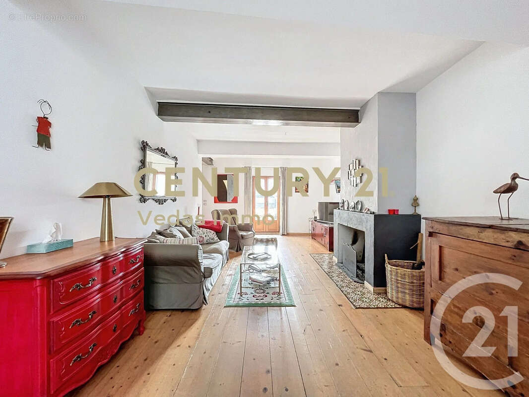 Maison à SAINT-JEAN-DE-VEDAS