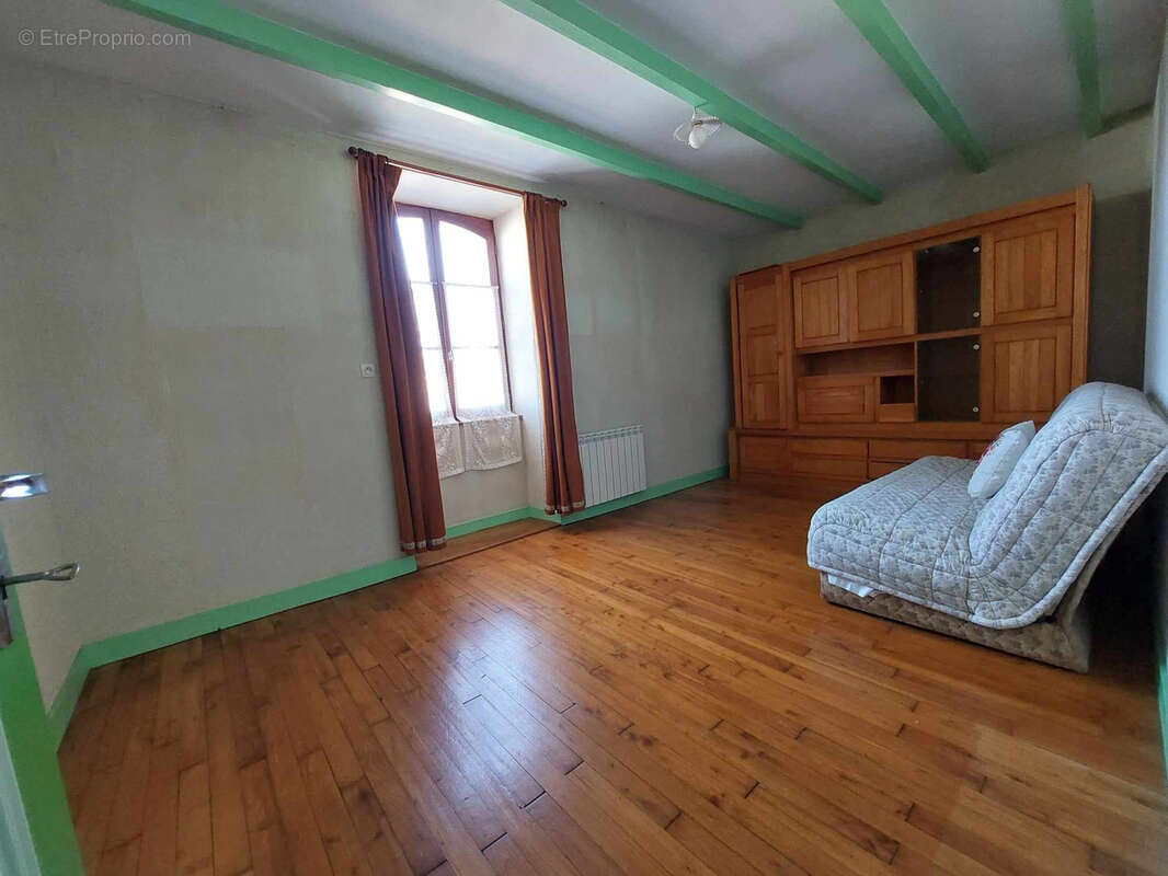 Maison à PRESSAC