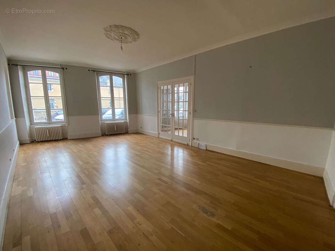 Maison à LA FERTE-BERNARD