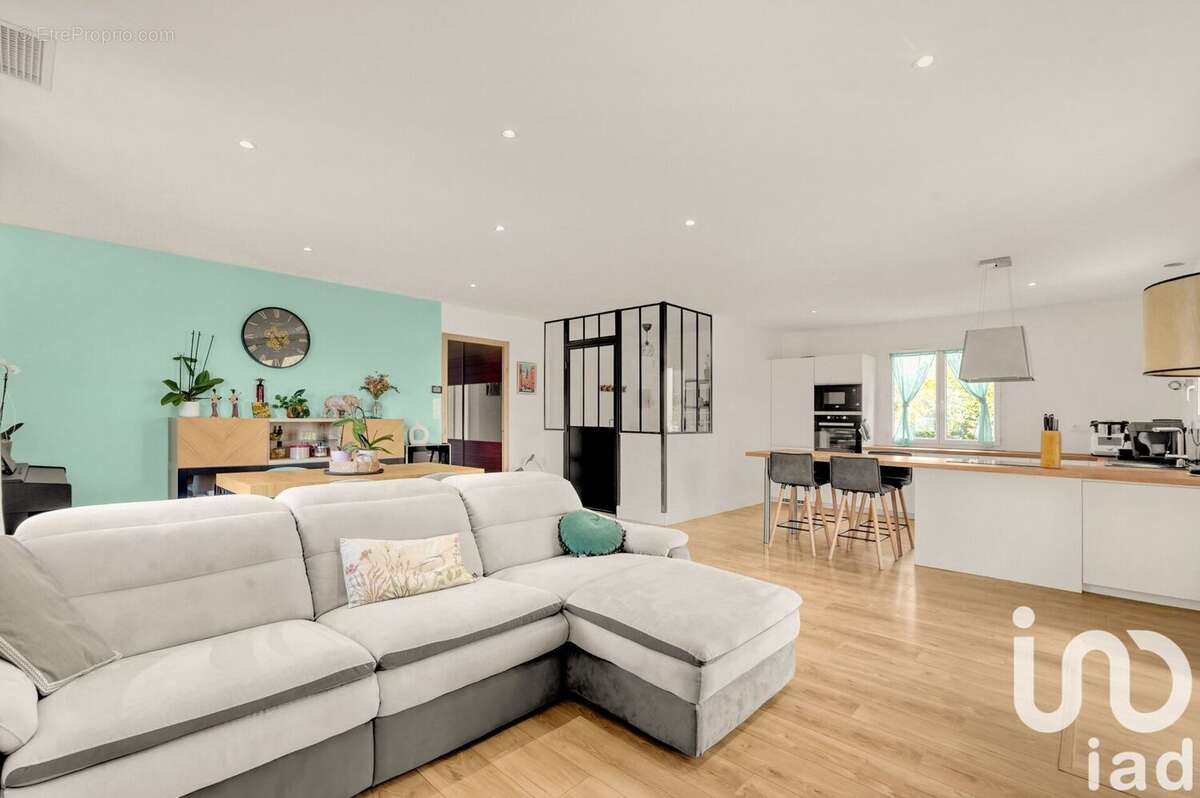 Photo 2 - Maison à LESPINASSE