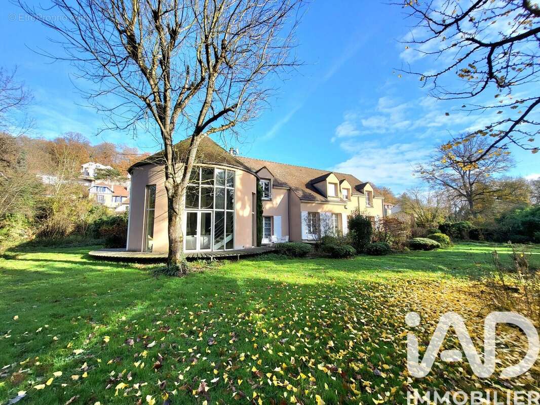 Photo 2 - Maison à JOUY-EN-JOSAS