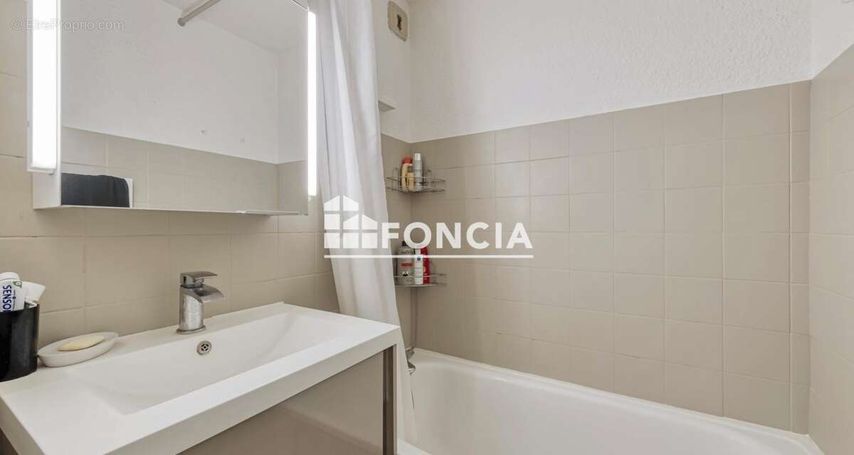 Appartement à DEMI-QUARTIER