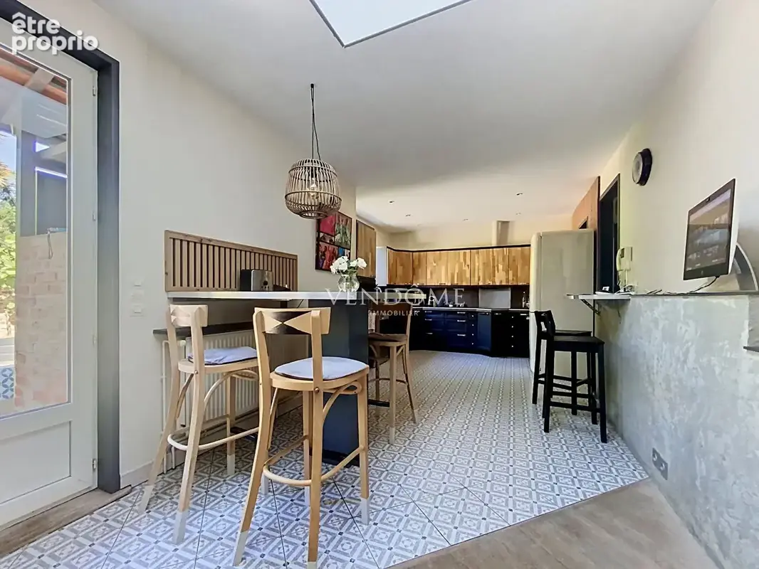 Maison de ville 260m² avec garage et grande terrasse - photo 5
