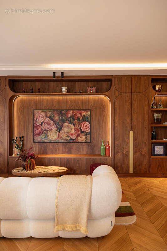 Appartement à NEUILLY-SUR-SEINE