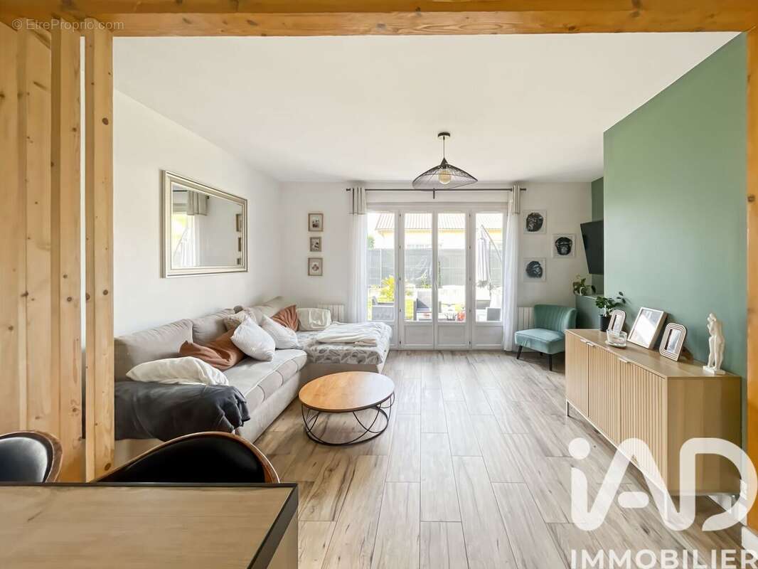 Photo 2 - Maison à MONTFERMEIL