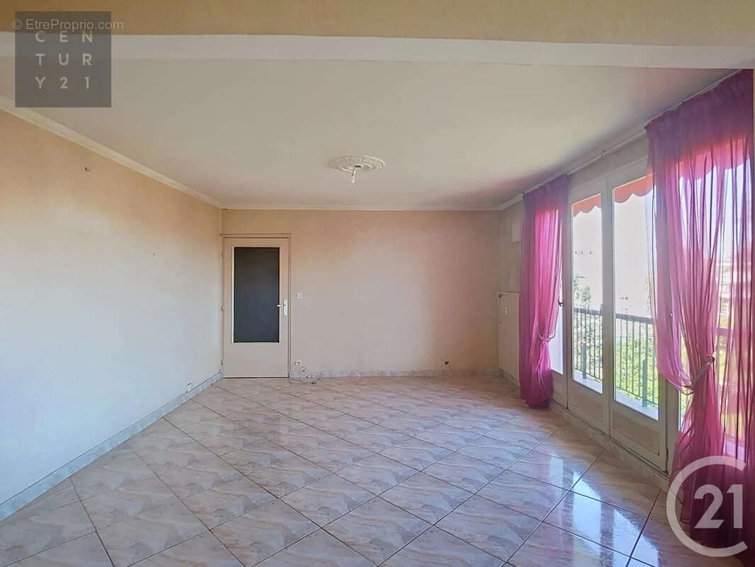 Appartement à SAINT-ANDRE-LES-VERGERS