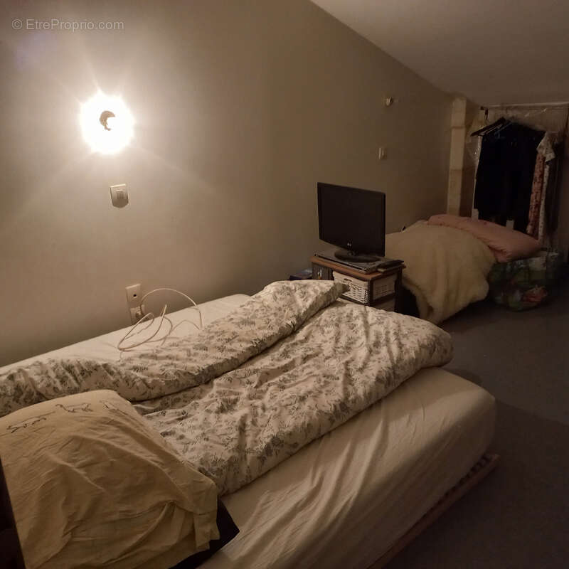 Maison à PAREMPUYRE