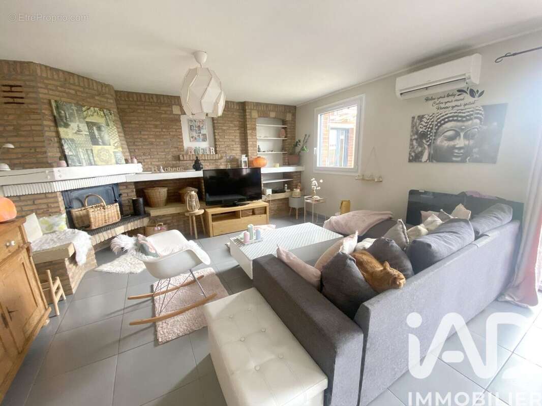 Photo 2 - Maison à ENNETIERES-EN-WEPPES