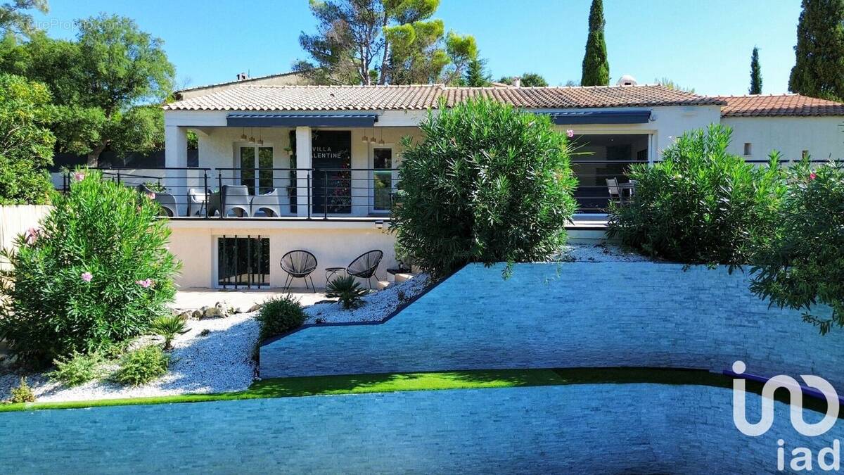 Photo 1 - Maison à LES ADRETS-DE-L&#039;ESTEREL