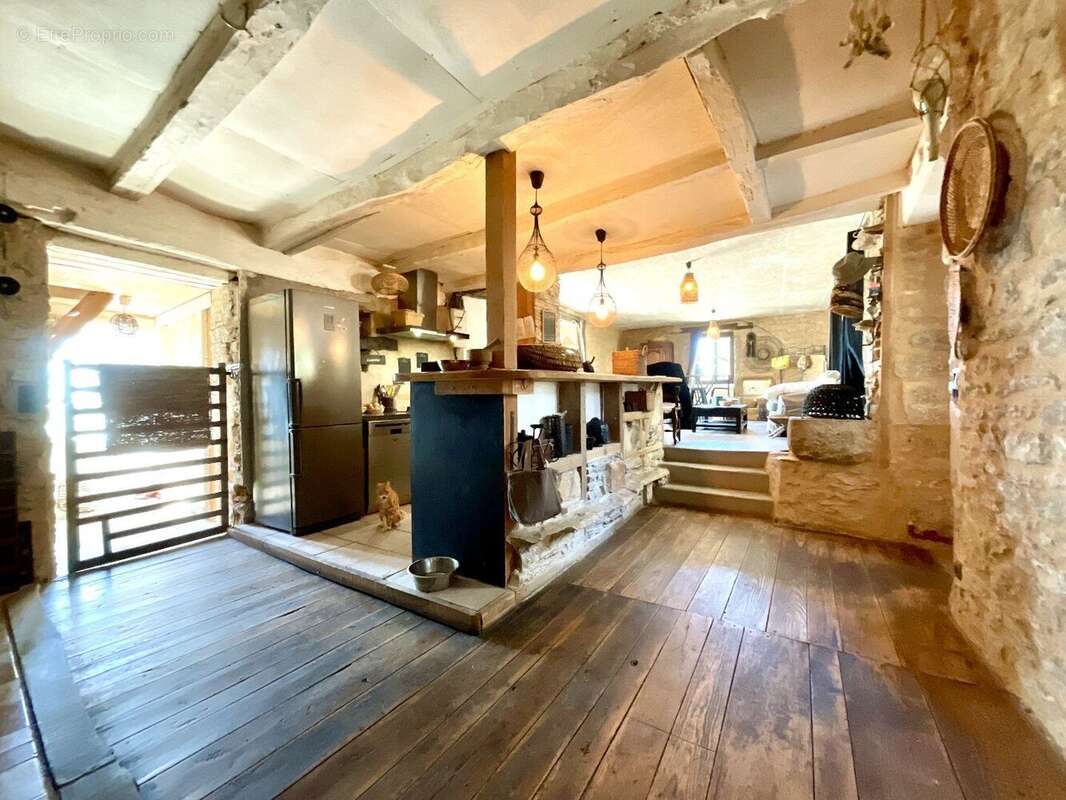 Maison historique - 120m² hab - vue imprenable - photo 6