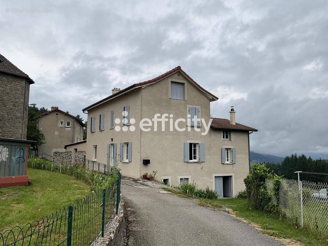 Maison à SAINT-JEURE-D&#039;ANDAURE