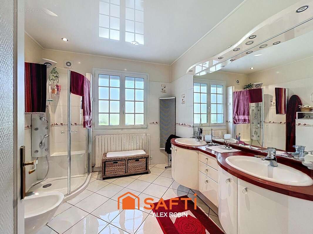 Photo 9 - Maison à VEIGNE