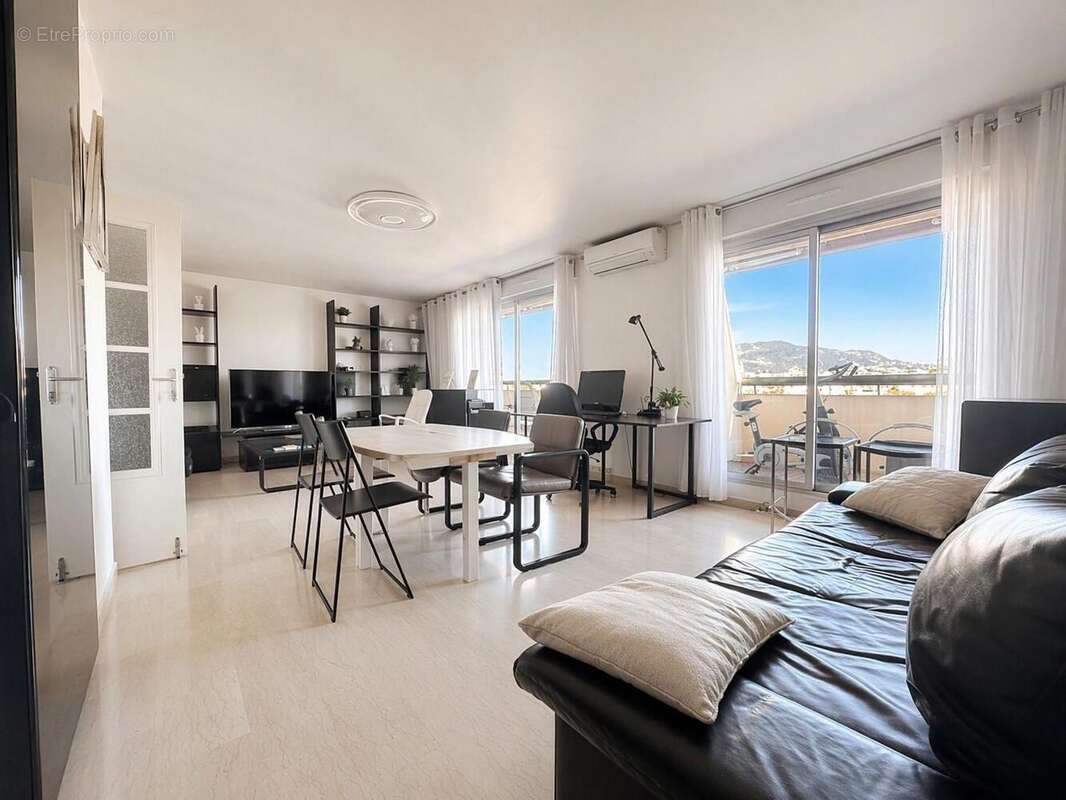   - Appartement à NICE