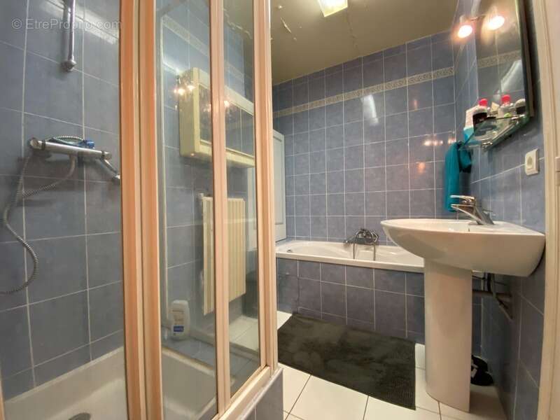 Dpt Finistère (29), à vendre QUIMPER quartier Kerfeunteun Appartement T4 de 75 m² Habitable - Cave - Deux Balcons - photo 10