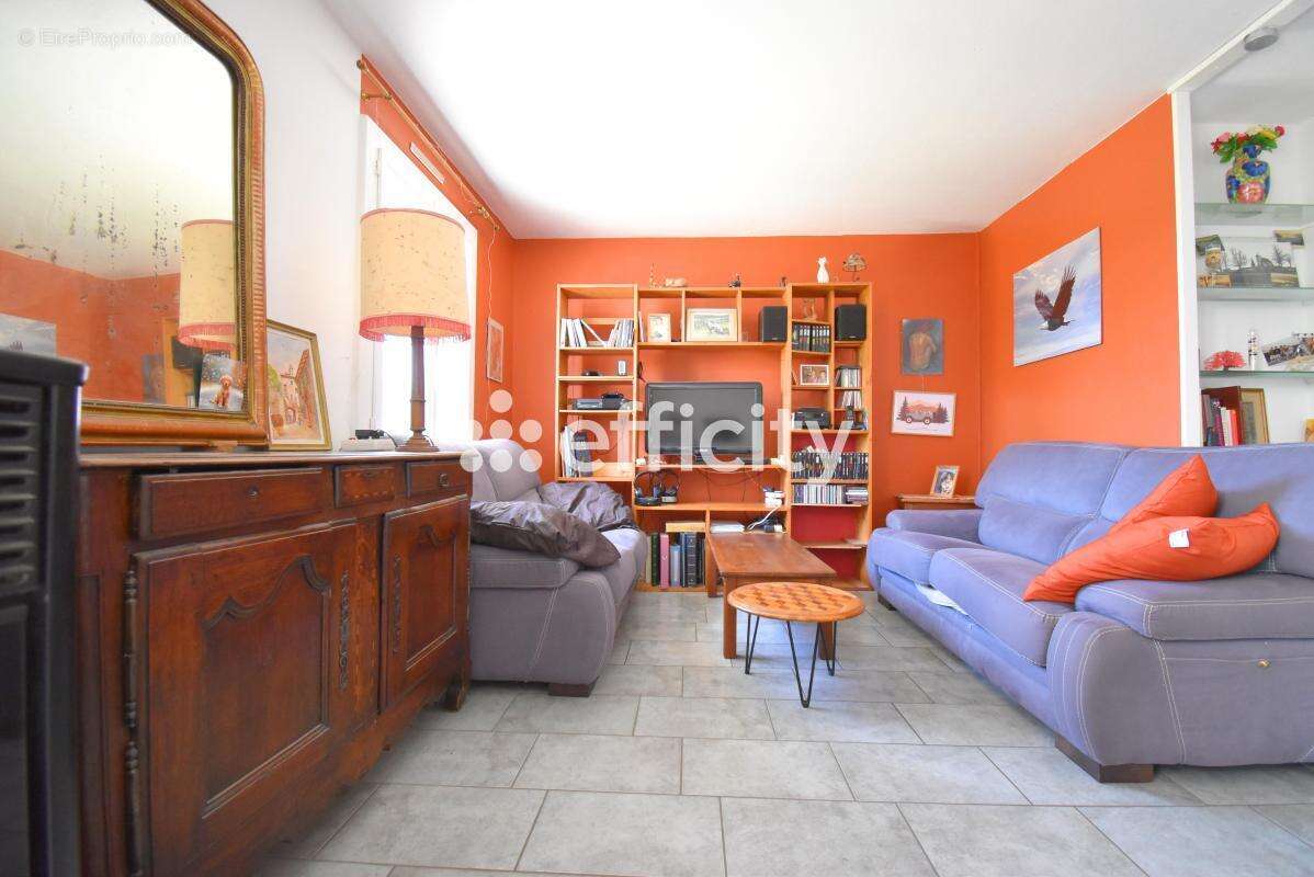 Maison à VIRICELLES