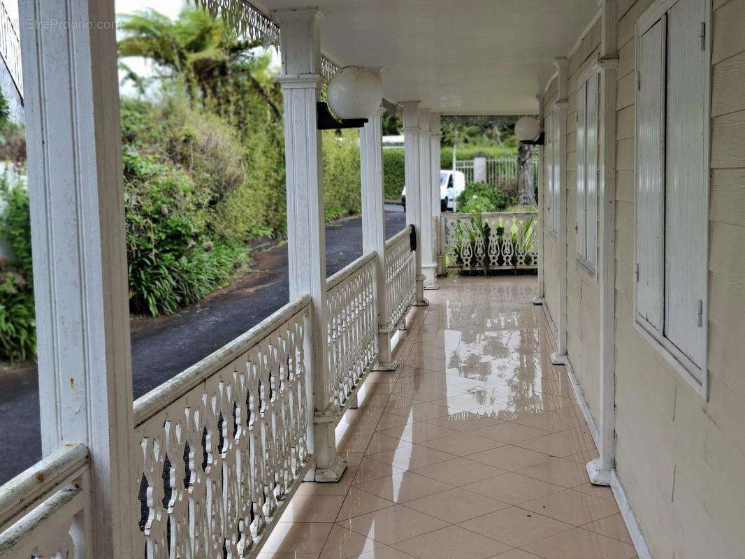 Maison à LA PLAINE-DES-PALMISTES