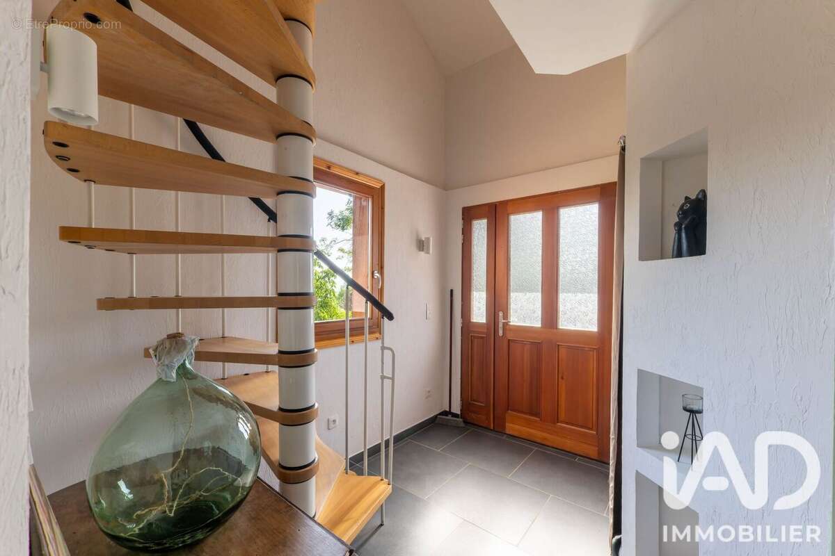 Maison 102 m² à Leotoing  - photo 9