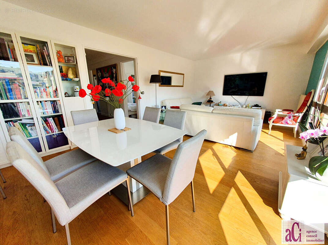 Appartement à L'HAY-LES-ROSES