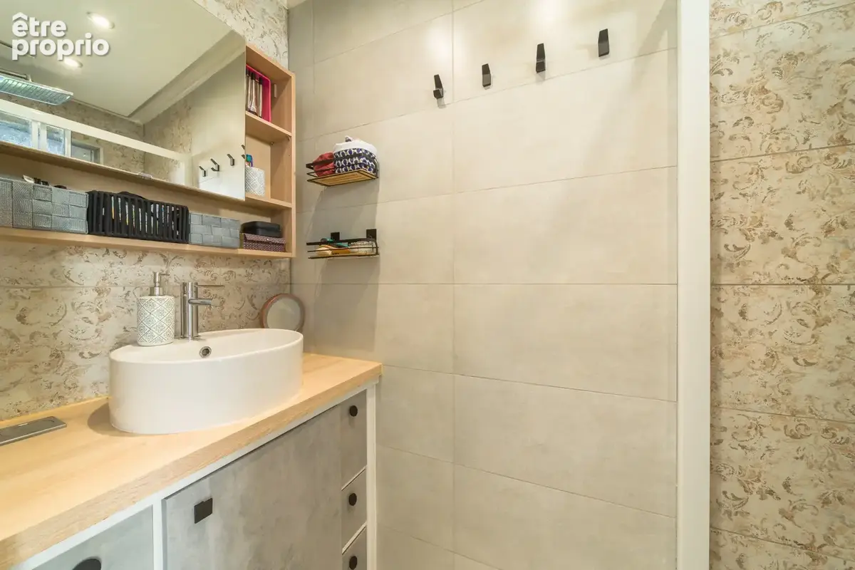 Aix-les-bains maison mitoyenne jardin garage et studio locatif - photo 9